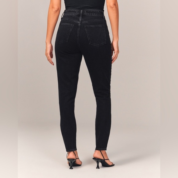 Abercrombie & Fitch Curve Love High Rise Skinny Jean in Black Size 16 (33) - Picture 4 of 13